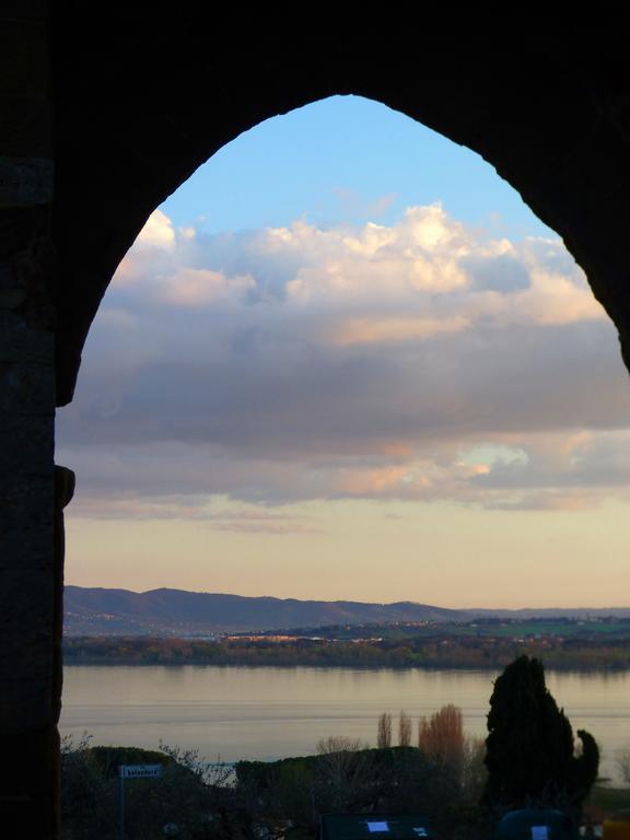 Ascanio Appartamenti Castiglione del Lago Exteriör bild